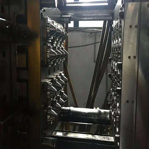 [Hot Item] Valve Gate Preform Mould