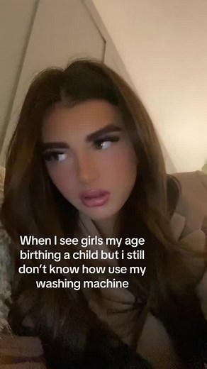 Anyone else?! 👀⬇️ #girls #girlsbelike #girlhood #girlproblems #girlcontent #girlythings #relatable #relatablecontent #viralvideo #mood #females #explore #explorepage #femalecontent #funny #funnyvideos #trendingsound