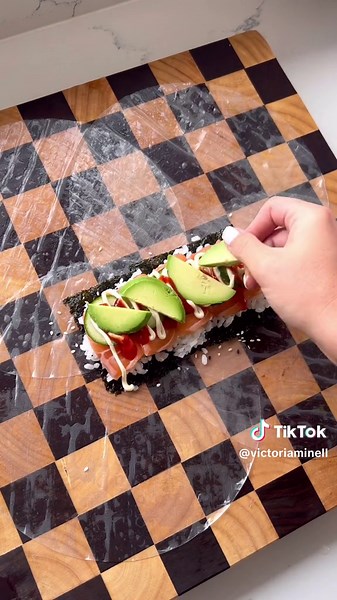 Giant Crispy Rice Paper Sushi Recipe with Salmon, Avocado & Cucumber