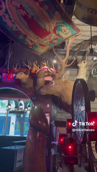 Come with me to the Vortex bar and grill 📍📍 the burger was phenomenal and they had great drinks. They’re also known for having the worlds hottest burger if your’re into that kinda thing. 📍📍📍 - - - - - #thingstodoinatlanta #atlantarestaurants #atlfood #atlfoodie #atlfoodiestiktok #atlfoodies #travelvlogger #vlogger #blacktravelvlogger