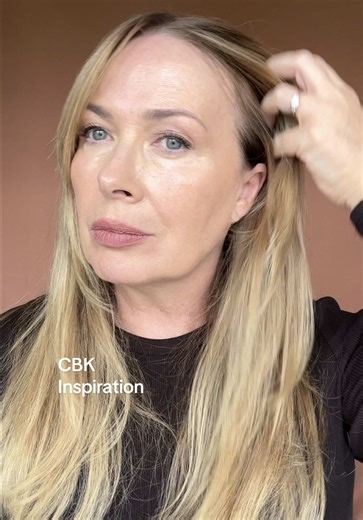 Carolyn Bessette-Kennedy's 90's Minimalist Makeup Look