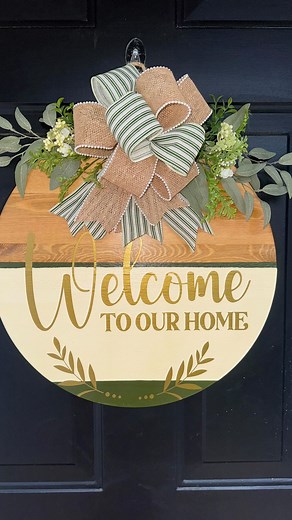 Katrina Bacon on Instagram: "Who needs a wow factor for your Door or entryway? I am officially making custom door hangers now! Ya’ll pulled my arm and asked for it so your wish is my command. Each one will be custom and tailored for your style. You can choose from a saying to a 3D Monogram style and you can choose your colors and size. Website is linked in my bio or head straight to www.katrinasgracefulcreations.com to order with me. 🙏🏽 Now please keep in mind when ordering, these signs are cu