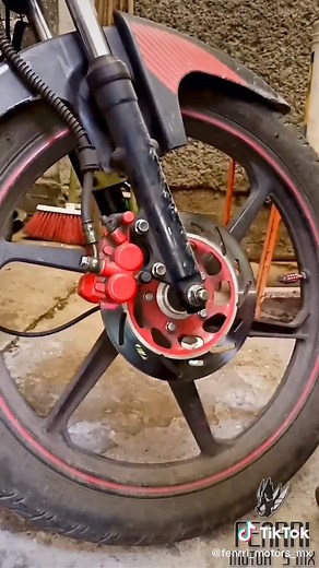 Cambio de balatas delanteras de disco Motocicleta 150cc en 1 minuto #M...