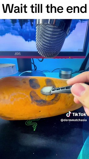 Papaya x DermMatch ASMR🤤 #asmr #hairloss #trending #asmrsounds #asmrvideo #baldingsolution