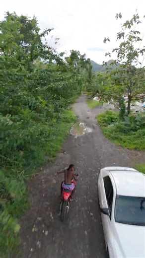 Close Call While Flying the Mini 4 Pro in Sport Mode 😰