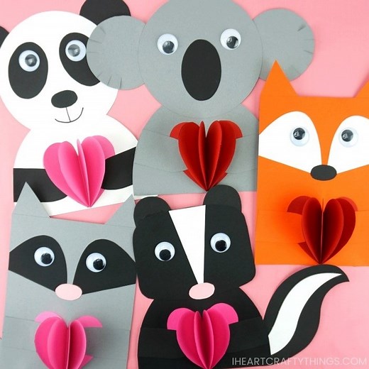 ANIMAL VALENTINE CRAFTS 🐨🐼🦊❤️ https://iheartcraftythings.com/animal-valentines-crafts.html | I Heart Crafty Things