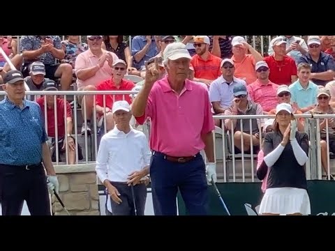 Ben Crenshaw "Hook 'em Horns" Golf Swing At 72 Years Of Age
