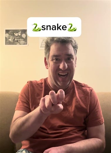 ASL sign for snake / Learn ASL