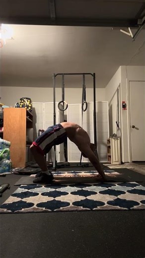 Back bridge mobility training #fitover40 #mobility #gymnast #training #practice #fitness