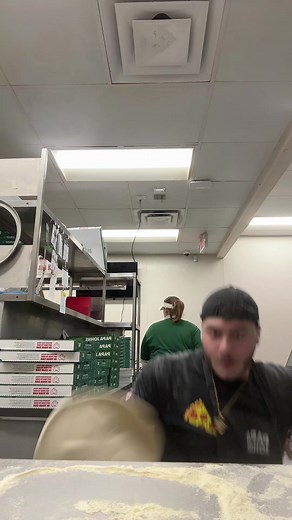 Best Pizza Delivery Near Me: Order Your Favorite Pie!