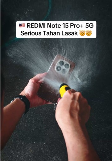 Agak tahan lasak dan air jugak REDMI Note 15 Pro 5G ni! Launching Jan-15 ye! 🤭🤭 #REDMINote15Series #REDMINote15ProPlus @Xiaomi Malaysia