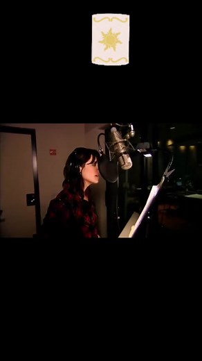 Mandy Moore Singing 'I See the Light' in Tangled | Starlight Connection