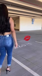 21K views · 1.1K reactions | Caught you Looking  | jeanelle.loves | Facebook