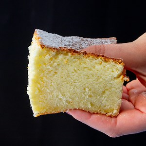 1.4M views · 10K reactions | La recette de gâteau qui me sauve toujours! Il n'y a pas de recette plus moelleuse | Cookrate - France | Facebook