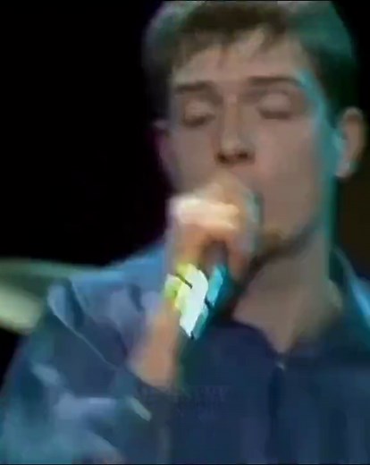 Joy Division Transmission Live Performance