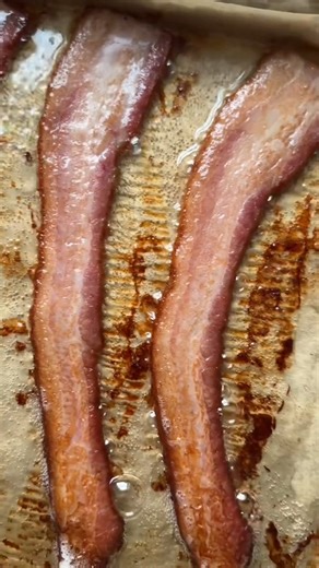 12K views · 133 reactions | how to make the best oven-cooked bacon: ambitiouskitchen.com/how-to-cook-bacon-in-the-oven | Ambitious Kitchen | Facebook