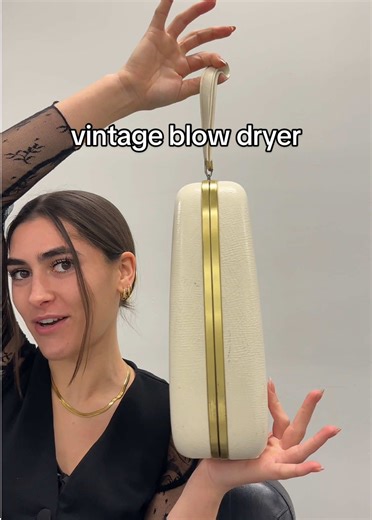✨1/3✨ unboxing vintage blow dryer / YouTube – Lucy_Seitz #hairdryerhood #blowdryer #oldfashioned #throwback #cosmetology #hairvideos #hairstylist #vintageblowdryer #hairdryer #vintageinventions #salon