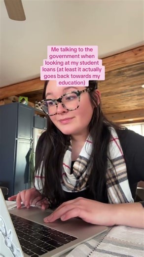 Top Reasons Community College Beats Private for Nursing Programs 😄 #NursingSchool #StudentLife