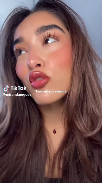 Tendencias de Maquillaje con Miranda y Maybelline