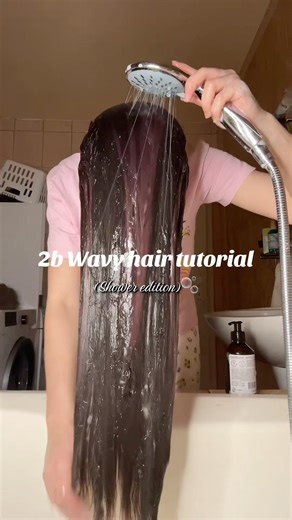 Wavy hair tutorial #hair #hairroutine #wavyhair #locken #fyp