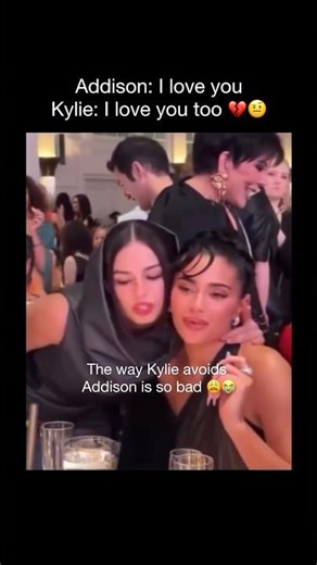 The way Kylie avoids Addison is so bad! New viral video #viralshort #celebrity #kyliejenner#shorts