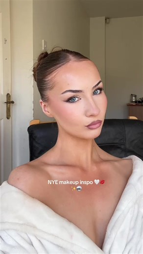 Pale version soon yall #nyemakeup #paleskindiaries | nye makeup