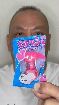 👂ASMR LIP POPS VALENTINE LOLLIPOP CANDY STRAWBERRY FLAVOR EATING SOUNDS👂#shorts #asmr