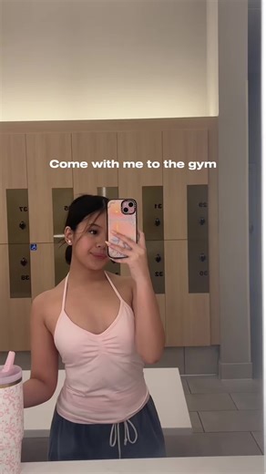 Beginner's Journey to Fitness at the Gym