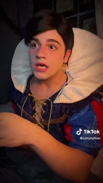 Genderbend Snow White and the Seven Dwarfs Disney Descendants