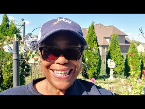 "How to build a Strawberry Bed." I'm so excited for my strawberries! #strawberries #gardeningbed