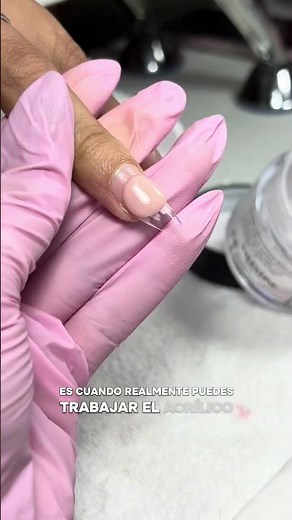 Qué es el polímero y cómo funciona en el sistema acrílico #arlanails #uñasacrilicas #acrilico