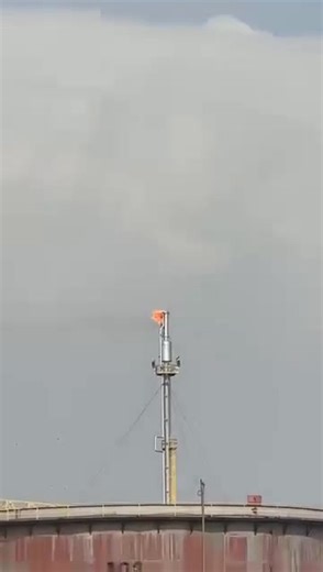 Tema Oil Refinery (TOR) in Ghana resumes crude oil refining on Dec 27, 2025, after years of inactivity. Post-maintenance on CDU, it operates at 28,000 bpsd, aiming for 45,000 soon with new furnace, and 60,000 later. NPA cleared operations. (218 characters) | JM Ba Kwadwo