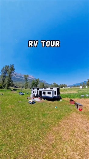 Could you live full time in an RV? This type of RV is called a “destination” model. They’re meant to be parked at a destination and not so much towed from campsite to campsite. Thanks to @westernrv for helping us choose this unit which has more of a “tiny home” vibe to it. The open concept kitchen along with the loft sleeping spaces for the kids made this work as our temporary home. Courtney has managed to hang a fruit basket, plants and generally make this RV feel like home. After 1 month our k