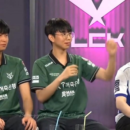 Đã có kha khá tuyển thủ dance super shy rồi, cả anh Rascal của em cũng góp mặt nữa thế nên đến bao giờ em mới thực hiện challenge đây em Minseokie ơi 🥱🥱 #keria #ryuminseok #t1keria #morgan #rascal #paduck #juhan #t1 #drx #brion #challenge #dancecover #newjeans #lol #leagueoflegends #lcksummer2023 #lmht #gamer