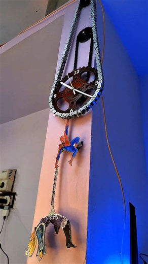 aby💙 on Instagram: "🕷️hanging spiderman #gwenstacy . . #drawing #spiderman #amazingspiderman"