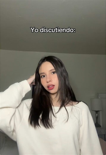 Humor sobre gemelas y la búsqueda de las rubias