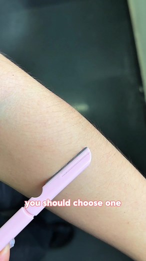 How do beginners choose eyebrow trimmer #makeup #eyebrows #razor #facial #eyebrowtutorial #eyebrowtrimmer #eyebrowrazor