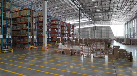 📶 How can logistics keep up with the fast pace of digital transformation in Africa? Discover how Huawei partners with AGL to deliver reliable, continent-wide solutions. For more information about our services: https://aglgroup.pulse.ly/kes1uvqgpt #AGLSuccessStories #ConnectingAfrica #AfricaTransformation #ClientFirst #SupplyChain #Testimonials | Africa Global Logistics