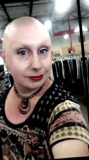 bald women 😍😍 #bald #hairmakeover #hairtutorial #hairstyle