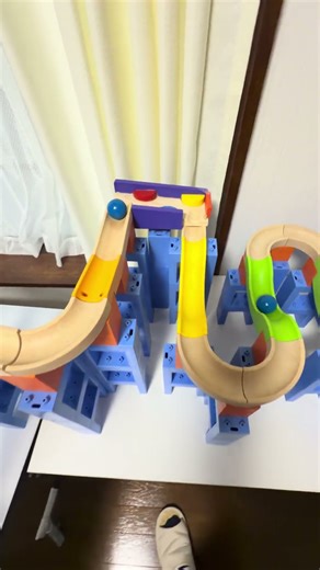 Artistic marble rolling on the marble run⑤