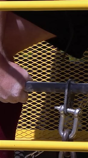 Grip Strength 💯 #worldsstrongestman #strongman #wsm #theworldsstrongestman #strongmancompetition #strengthcompetition #weightlifting