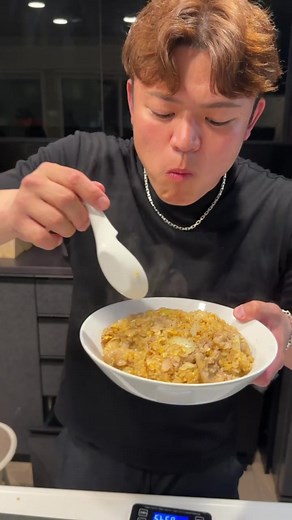 豚バラ玉ねぎチャーハンの作り方｜簡単レシピ（ご飯300g）