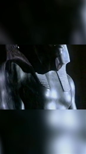 Could ancient Egyptians have used an amphibious vehicle to move massive stone blocks? This video explores the theory of a raft with inflated animal skins and successfully demonstrates a miniature version of the concept. #AncientEgypt #Engineering #History #Innovation #Archaeology From: Egypt Detectives S1 Ep2 | Timeline - World History