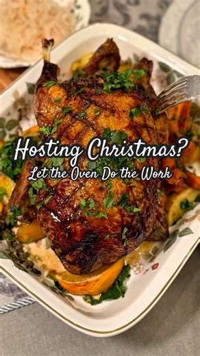A Christmas duck that cooks itself while you enjoy your guests.