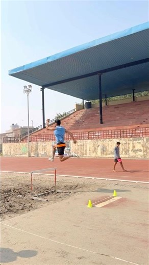 Long jump take off hurdle drill 🙌✌️ #motivational #hardwork #trackandfield #athlete #powerful 😱💯