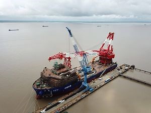 [Hot Item] Coal Barge Full-Swing Floating Crane Ship CS018