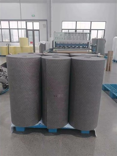 Oil Spill Control Absorbents factory.