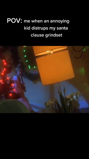 No Santa witnesses 🎅 #relatable #santa #grinch #cindylouwho #thegrinch #christmas #santaclause #fyp #foryou #presents #meme