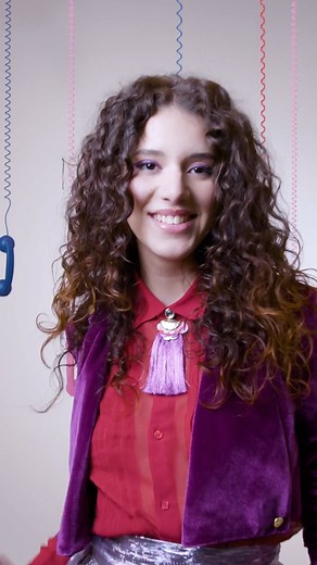Hey wave lovers! With Wonder Curl, your wavy hair springs back to life, free of frizz and full of bounce. Get ready to catch the wave of beauty and confidence ✨ #fanola #fanolalove #creativitytoshare #FanolaNewWonderCurl #wavyhair | Fanola