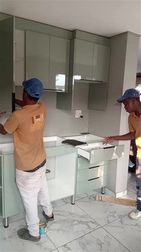 Caraz mini kitchen units nearly done feel free to contact us for the best quality job 27825480323